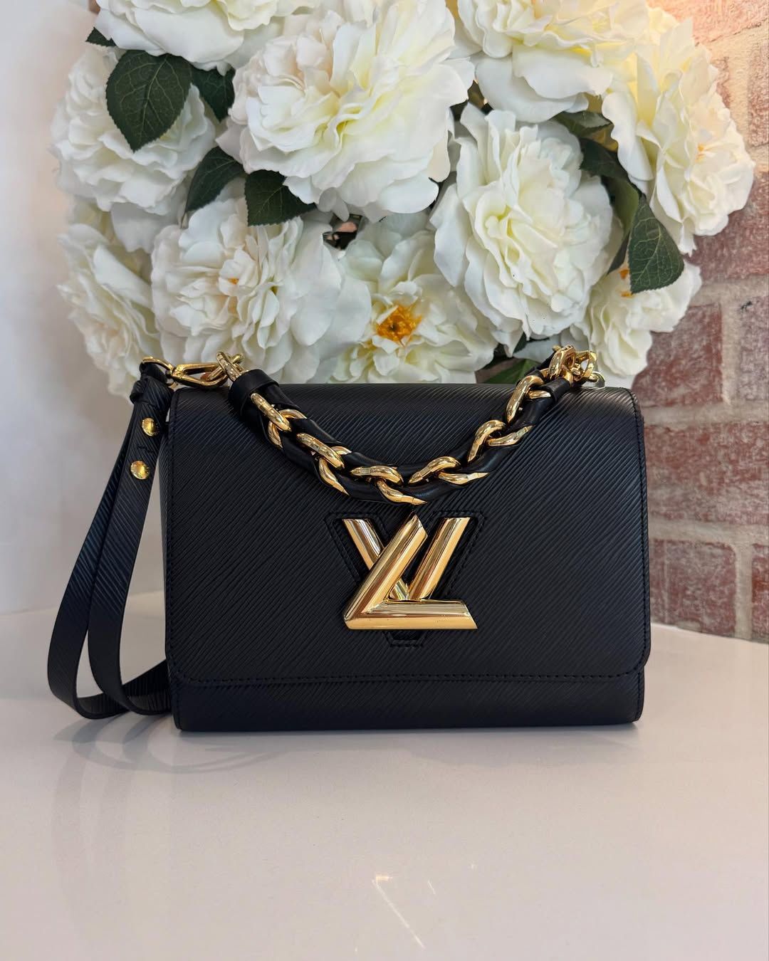 LOUIS VUITTON Twist MM