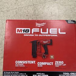 Milwaukee M18 Fuel 18 Gauge Brad Nailer
