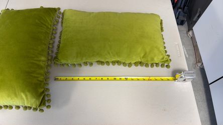 Set of 2 Bright Green Accent Pillows