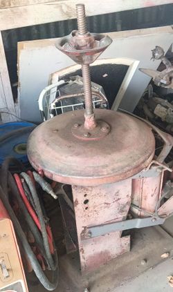 Tire mounter