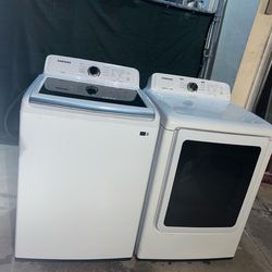 Washer and dryer set