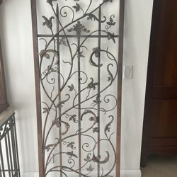 Orna Metal Wall Decor Piece 