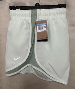 Nike Fast Tempo Women's Dri-FIT Running Shorts. Size Medium. Barely Green. New MSRP $34