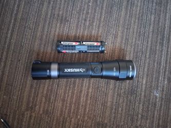 Husky flash light