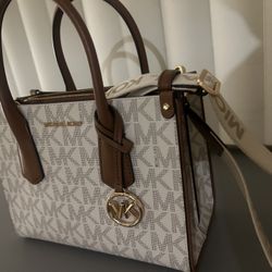 Micheal Kors Bag