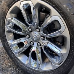 Ram 1500 wheels and tires (6 lug)