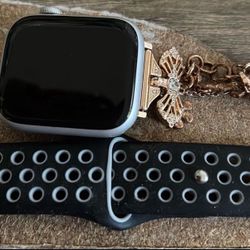 Apple Watch Series 8