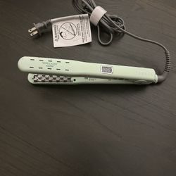 Voloom Rootie 3/4” Volumizing Ceramic Hair Iron