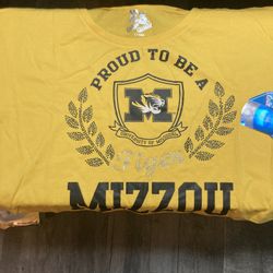 Women’s Sports Shirts