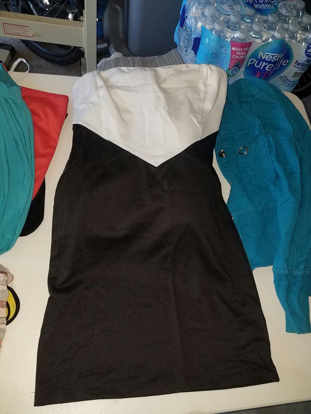 dresses/shorts/shirts/pants