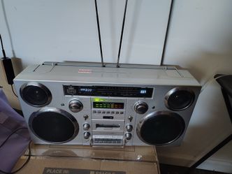 GPO Brooklyn Bluetooth Boombox Stereo Cassette and CD Player