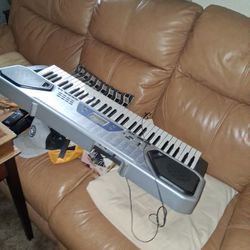 Piano keyboard