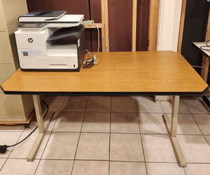 Wood/Metal Table / Desk – 5 ft × 2.5 ft – Very Sturdy