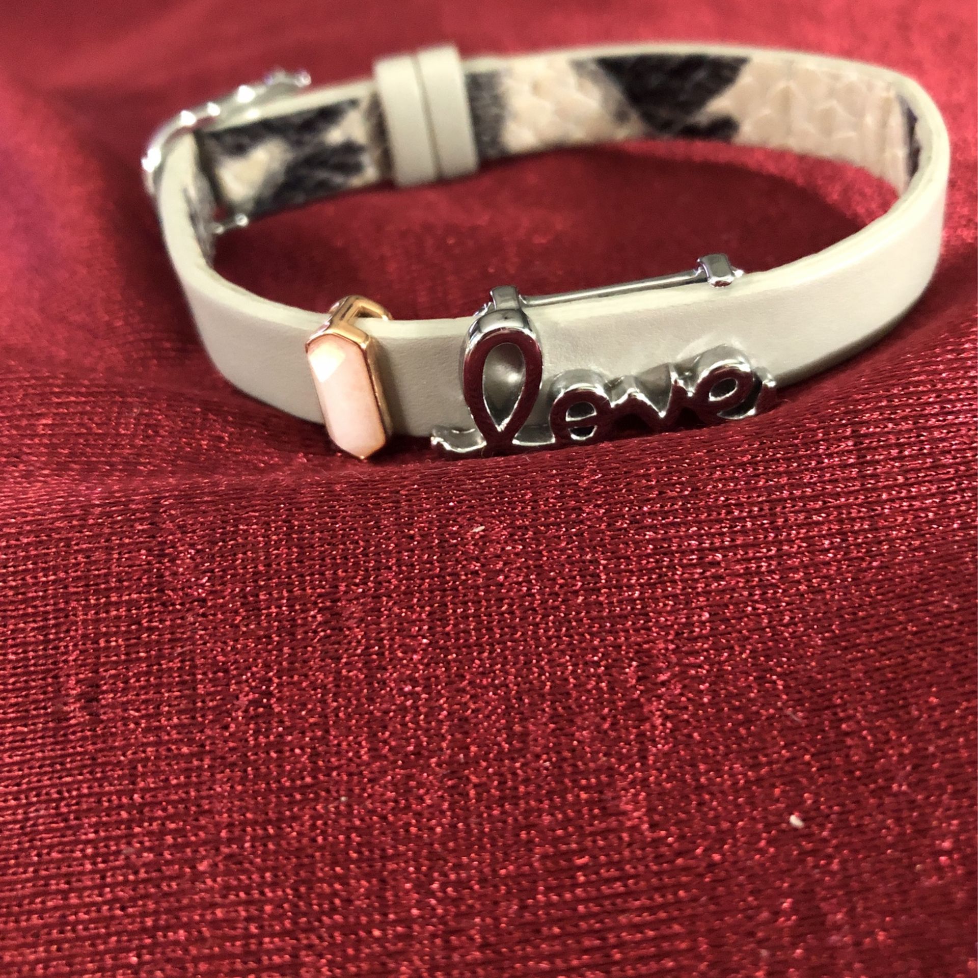 The Giving Keys Reversible Charm Slide Bracelet