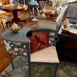 Vintage Telephone Bench/Gossip Table