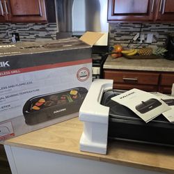 Indoor smokeless grill