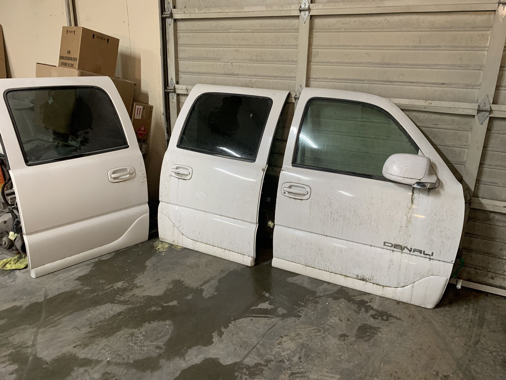 2003 Yukon Denali Parts