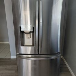 LG  Refrigerator for sale
