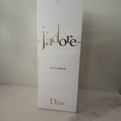J’adore Perfume 