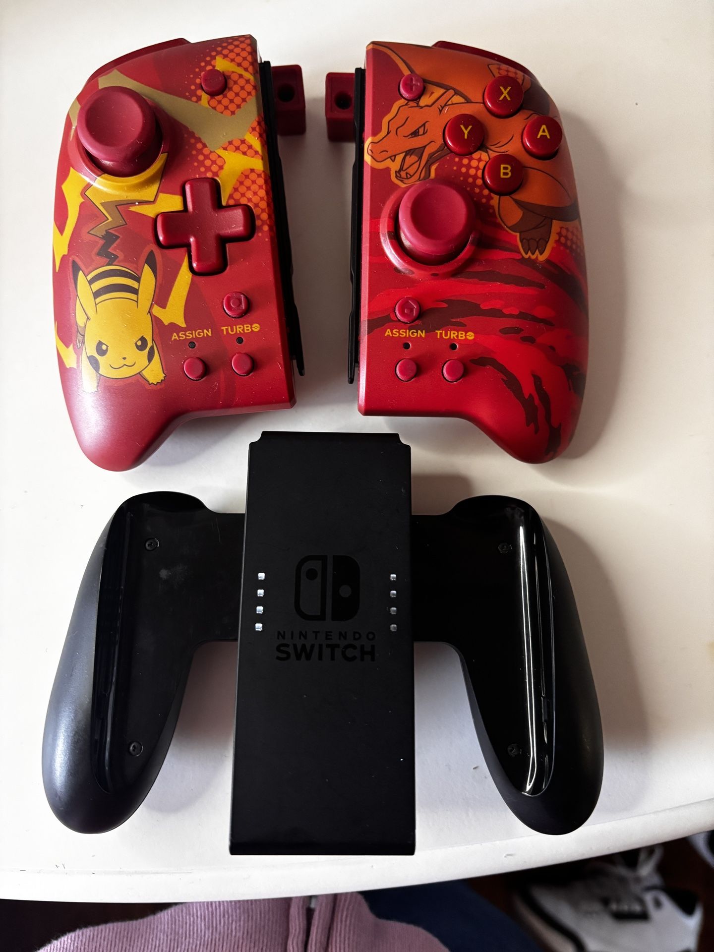 Pokémon Nintendo Switch Spilt
