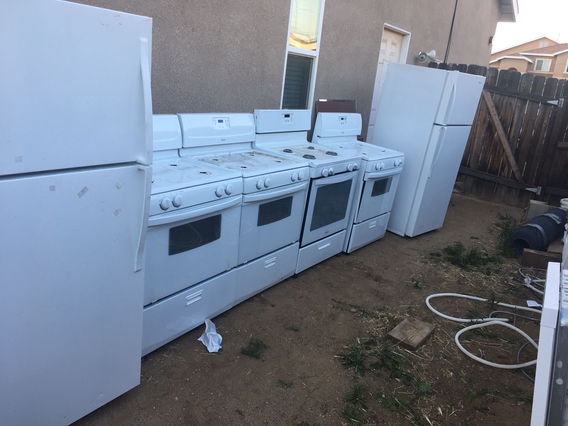 Whirlpool Appliances Refrigerators stoves and microwaves and dishwashers 50$