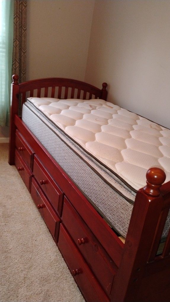 Real Wood Double Day Bed & Real Wood Desk ESTATE SALE TODAY!