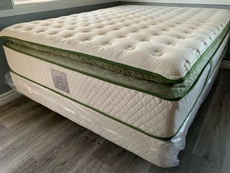14in King Size Elite Organic Superior Hybrid Gel Memory Foam Pillow Top Mattress and Boxspring