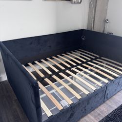 Full Size Platform Day Bed 
