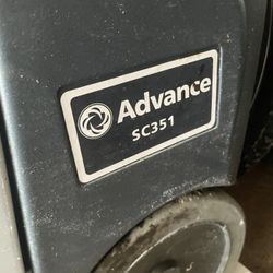 Advance SC351 Small Scrubber - Floor scrubber 