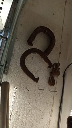 Horse shoes throwing kind