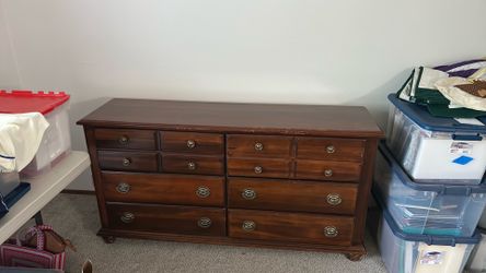 Dresser
