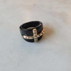 Decorative Black Cross Ring