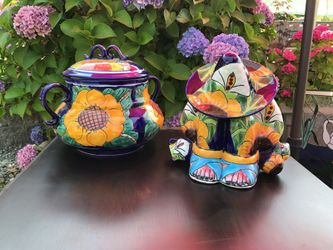 Mexican pot and cookie jar!