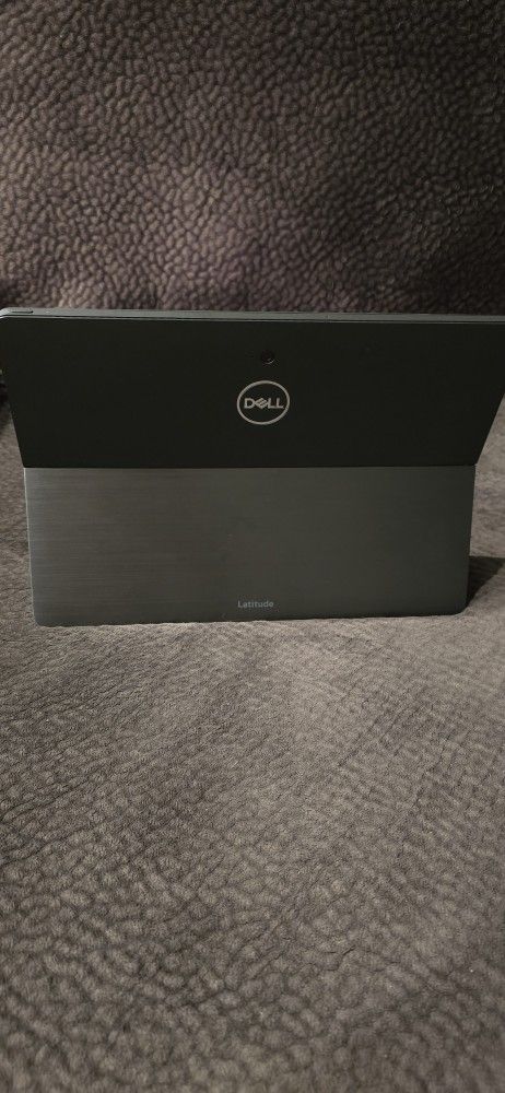 DELL LATITUDE 5290 2-in-1 Notebook Core i5 256 GB SSD 8GB 12.3”I accept Reasonable offers (Negotiable)