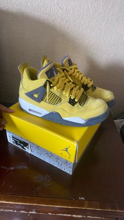 Air Jordan 4s yellow thunder