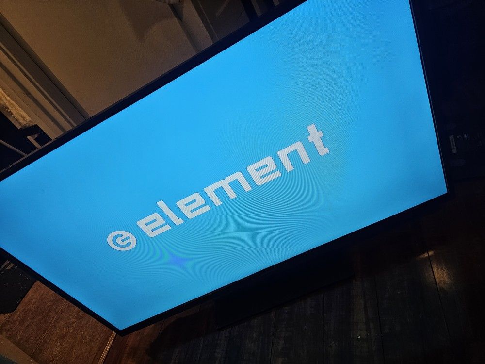 Element 45in Flat Screen