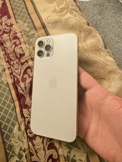 iPhone 12 Pro unlocked 128GB (excellent condition)