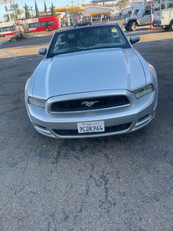 2013 ford Mustang convertible