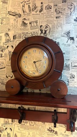 Manual Winding Antique Clock