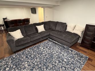 Sectional couch