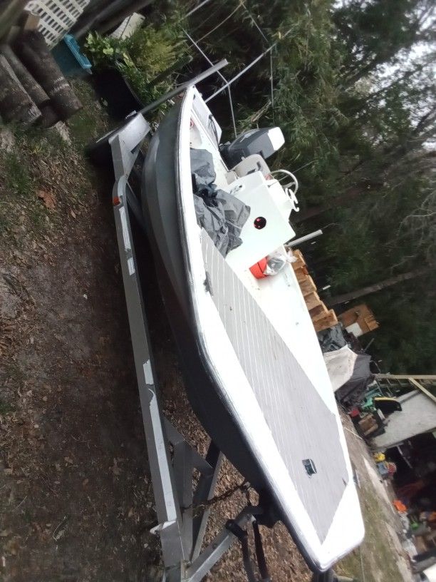18ft Center Console Flats Boat No Issues Registered Cash Or Trades?