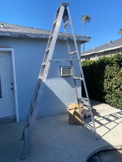 WERNER 10ft A-Frame Aluminum Ladder