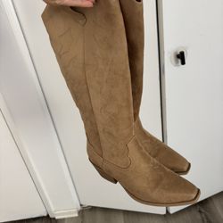 Cowgirl Boots Size 8 