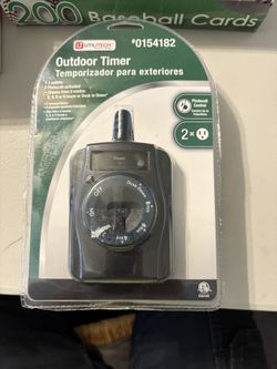 Outdoor Timer Utilitech 2- outlet Dawn to dusk or 4 intervals New #0154182