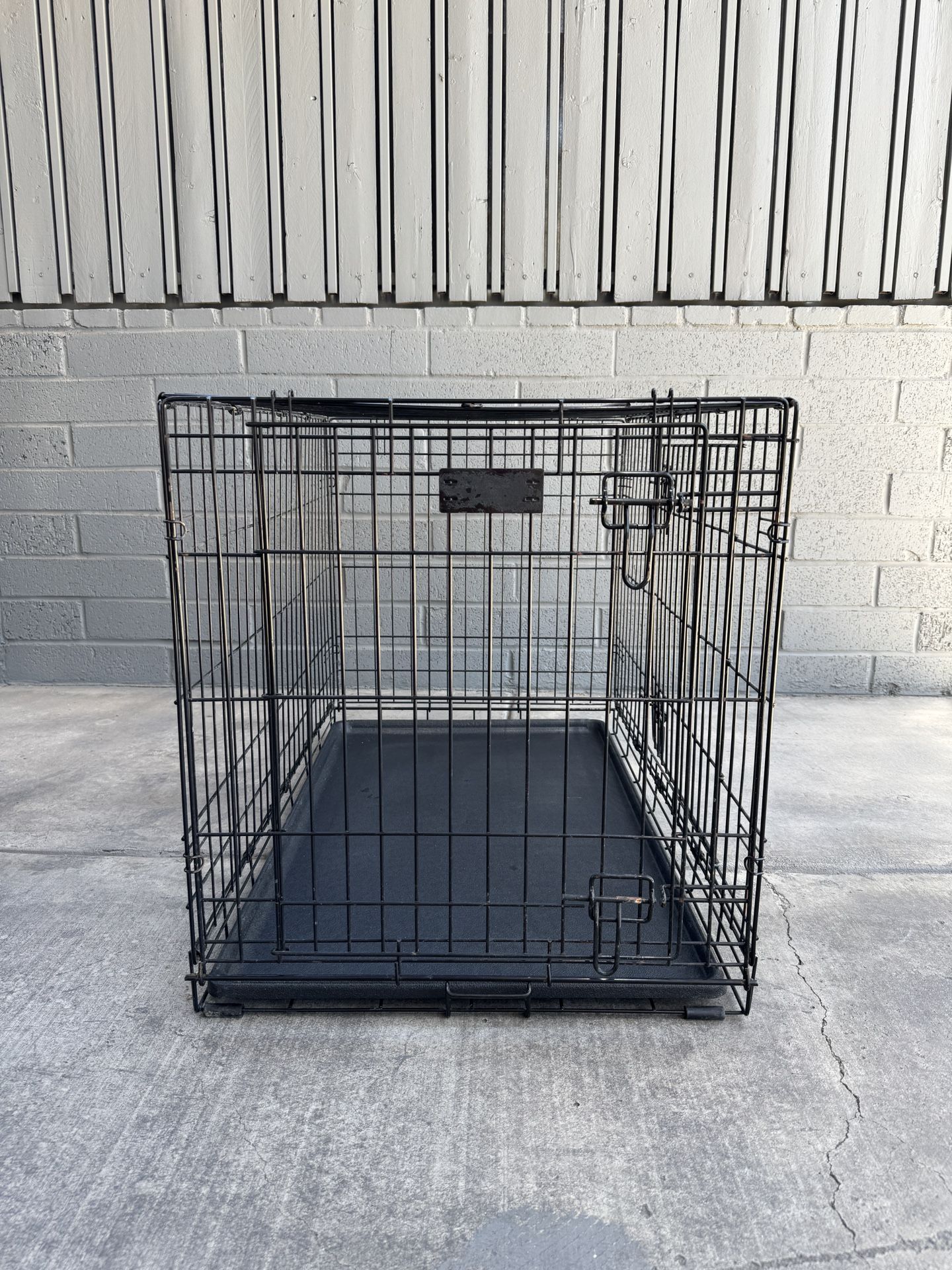 Large Dog Kennel