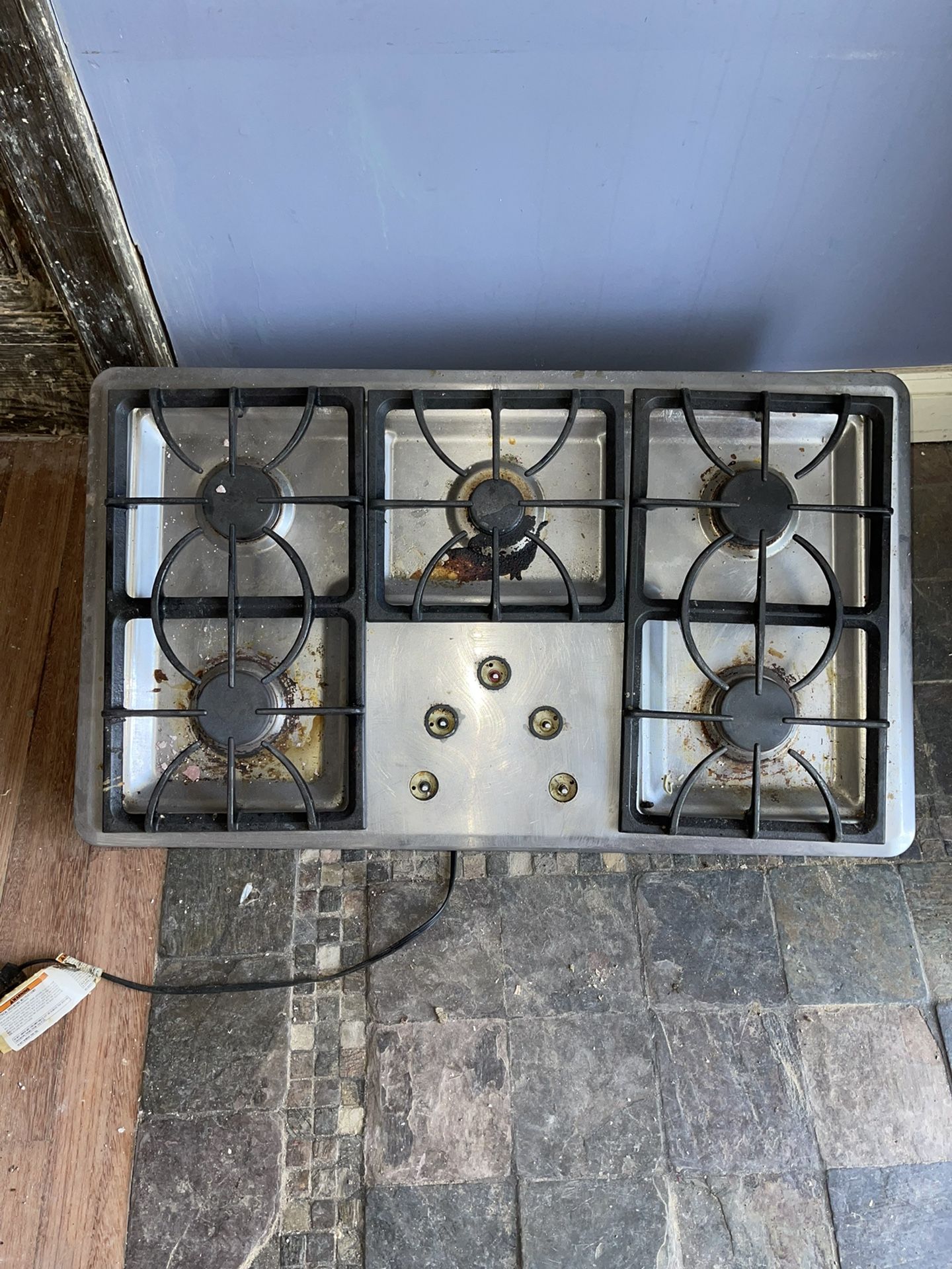 Gas stove top
