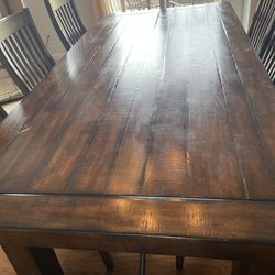Pottery Barn Table & 8 Chairs LIKE NEW!