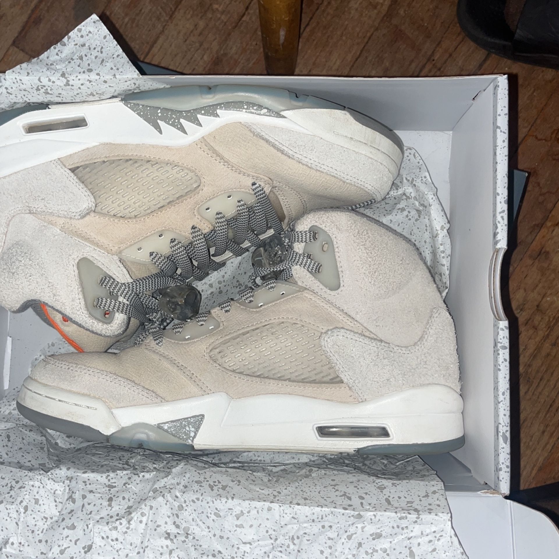 Air Jordan 5 Retro SE Craft 'Light Orewood Brown'