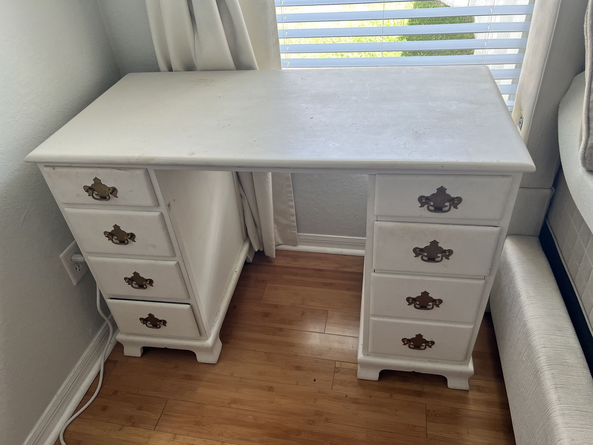 Vintage Desk/Vanity