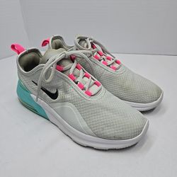 Nike Air Max Motion 2 Womens Size 8,5  CU4925-002 Gray Running Shoes Sneakers